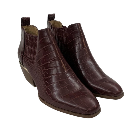 NEW DIRECTIONS NEW $70 Burgundy Croc Embossed Slip-On Ankle‎ Boot Size 5 - Picture 1 of 5